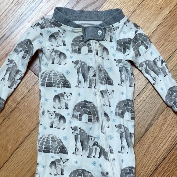 Burt's Bees Baby One Piece Footie Pajamas size 3 to 6 months - Picture 2 of 6